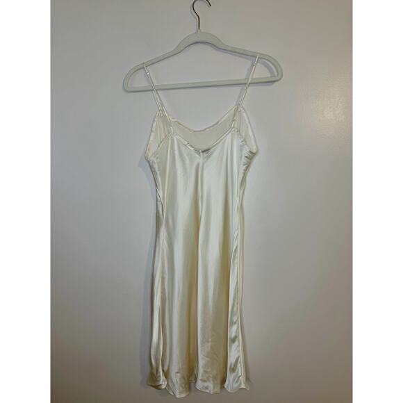 NWT VTG Gold Label Victorias Secret 100% Silk IvorySlip Dress Lingerie Medium - Picture 2 of 8